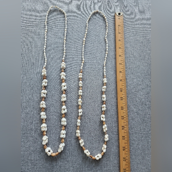 6 Hawaiian Necklaces - Picture 4 of 9